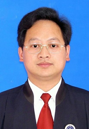鲍振华律师